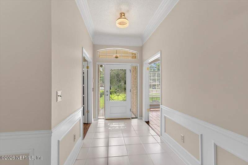 3 bedroom Single Family Residence at 4624 Confederate Oaks Drive, Confederate Oaks, Jacksonville — photo 3