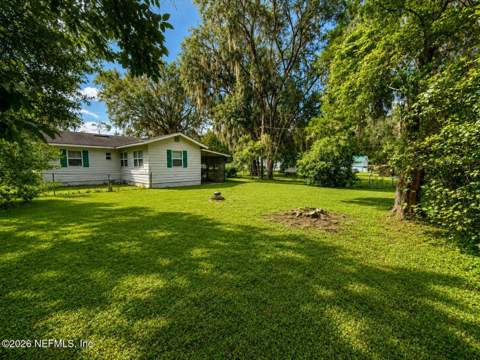423 Holiday Drive, Interlachen FL - photo 16 of 20