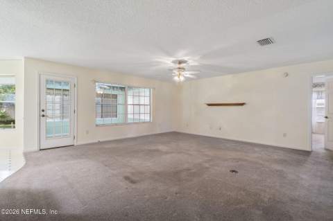 6045 Judy Drive, Jacksonville FL - photo 8 of 40