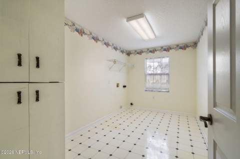 6045 Judy Drive, Jacksonville FL - photo 21 of 40