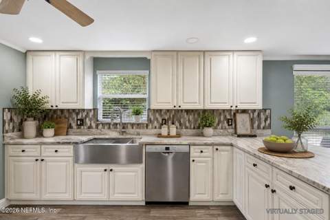 4186 Foxford Court, Jacksonville FL - photo 16 of 41