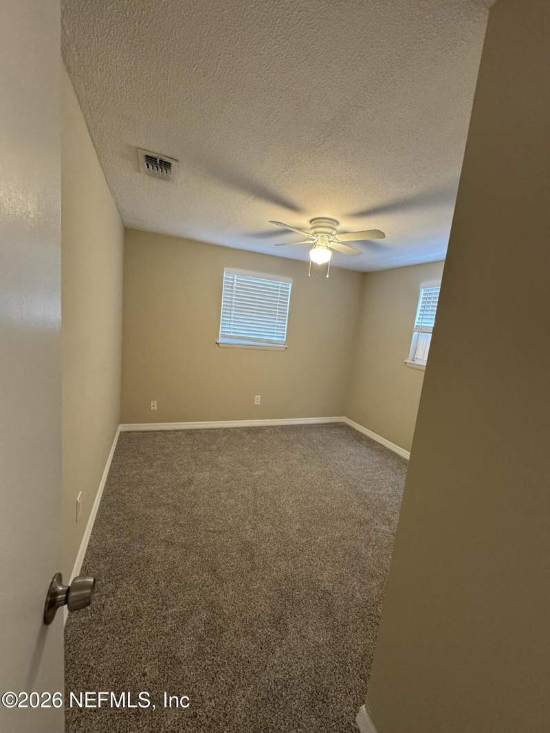 3 bedroom Single Family Residence at 1240 S Briarcliff Road, Highlands, Jacksonville — photo 3