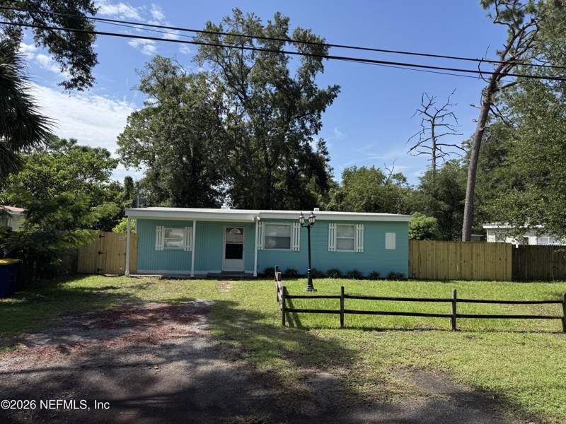3 bedroom Single Family Residence at 1240 S Briarcliff Road, Highlands, Jacksonville — photo 2