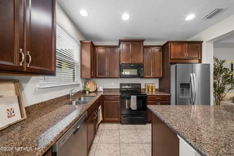 141 Richmond Drive, St. Johns FL - photo 10 of 34