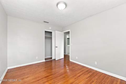 6015 Caprice Drive, Jacksonville FL - photo 17 of 22