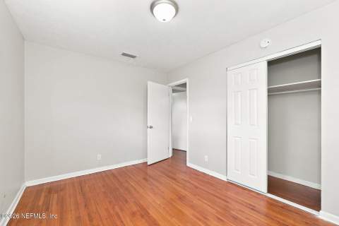6015 Caprice Drive, Jacksonville FL - photo 18 of 22