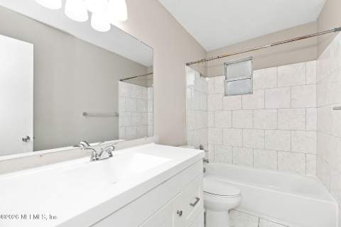 6015 Caprice Drive, Jacksonville FL - photo 19 of 22