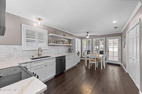 7030 St Augustine Road, Jacksonville FL - photo 18 of 57