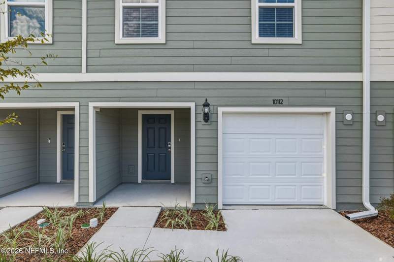 3 bedroom Townhouse at 10108 Whistling Pine Court, Normandy Pines Townhomes, Jacksonville — photo 2