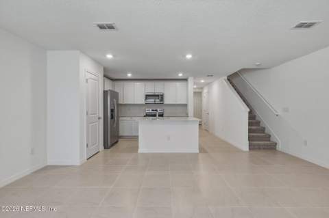 10108 Whistling Pine Court, Jacksonville FL - photo 11 of 28