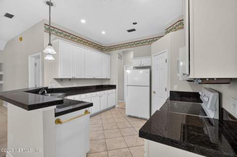 7891 Timberlin Park Boulevard, Jacksonville FL - photo 11 of 93