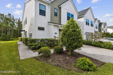 11398 Newtonian Boulevard, Jacksonville FL - photo 11 of 96