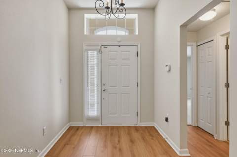 9233 Rosewater Lane, Jacksonville FL - photo 8 of 47