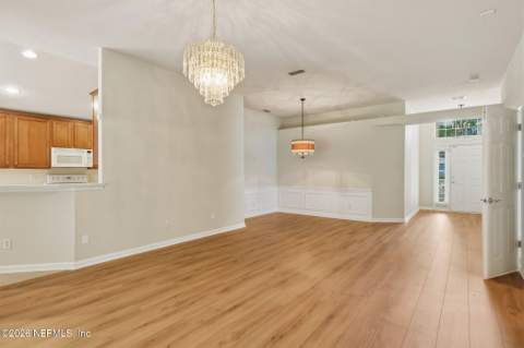9233 Rosewater Lane, Jacksonville FL - photo 14 of 47