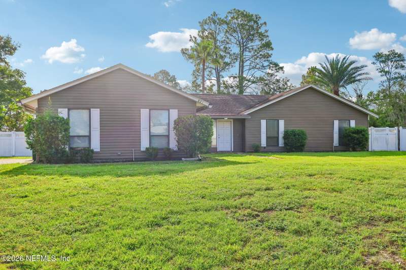 3 bedroom Single Family Residence at 821 Basswood Court, Ridgecrest, Orange Park — photo 3