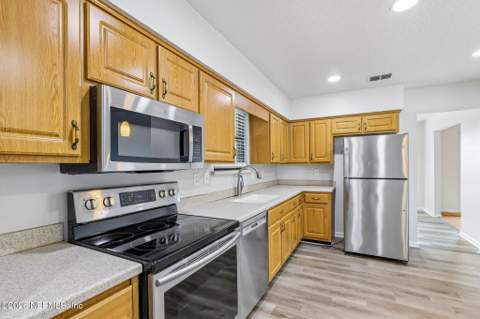 821 Basswood Court, Orange Park FL - photo 12 of 37