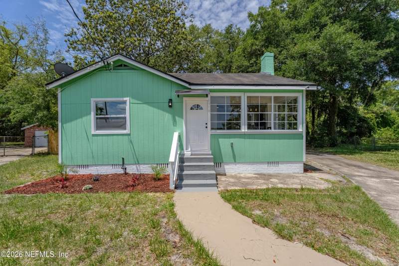 2 bedroom Single Family Residence at 6918 Park Circle, Millers Buffalo Gard, Jacksonville — photo 4