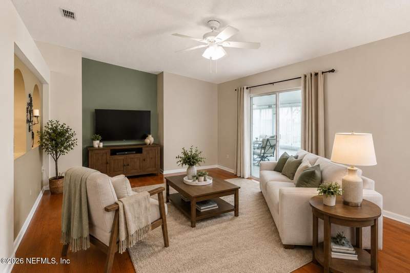 3 bedroom Single Family Residence at 12396 Hickory Forest Road, Hickory Hills, Jacksonville — photo 3