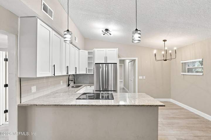 3406 W Eve Drive