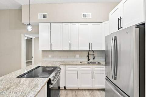 3406 W Eve Drive, Jacksonville FL - photo 14 of 34