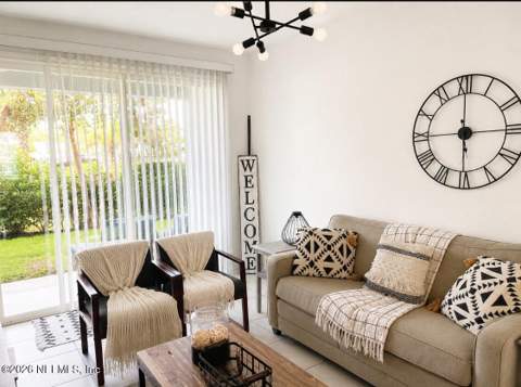 4920 Earthshine Road, Jacksonville FL - photo 10 of 39