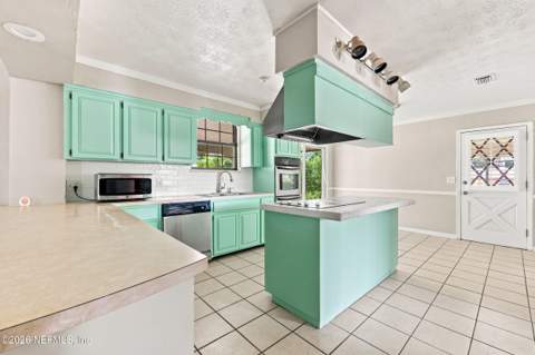 11708 Lem Turner Road, Jacksonville FL - photo 9 of 20