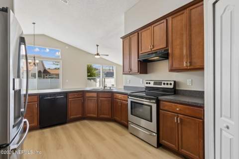 966 Otter Creek Drive, Orange Park FL - photo 10 of 58