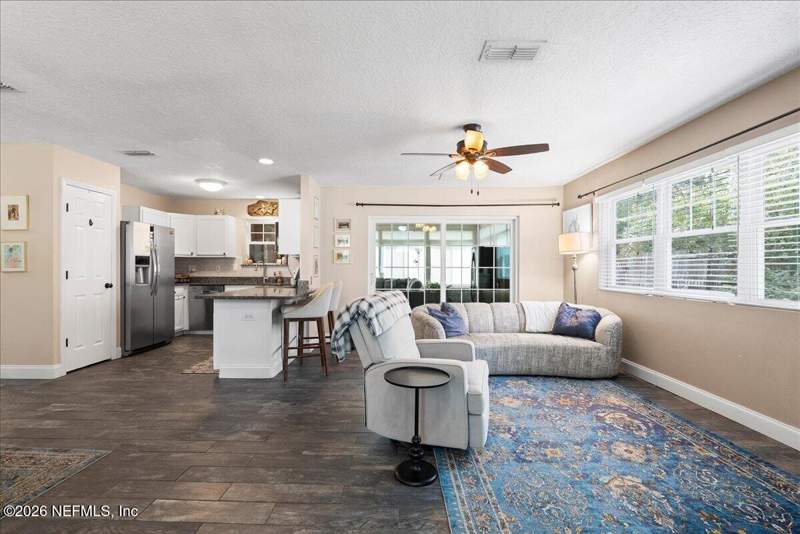 3 bedroom Single Family Residence at 7862 Praver Drive, San Jose, Jacksonville — photo 5