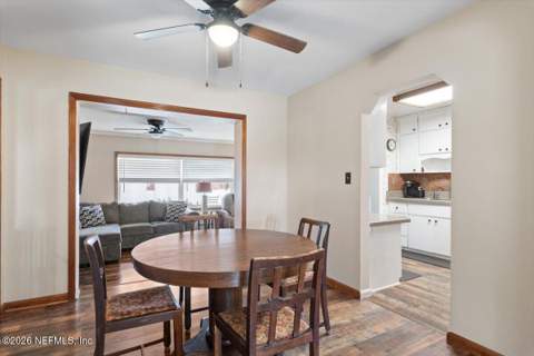 6016 Holly Bay Court, Jacksonville FL - photo 13 of 38