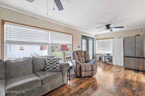 6016 Holly Bay Court, Jacksonville FL - photo 17 of 38