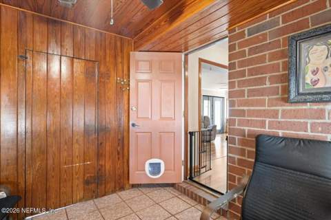 6016 Holly Bay Court, Jacksonville FL - photo 15 of 38