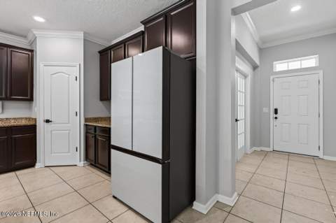 15714 Tisons Bluff Road, Jacksonville FL - photo 9 of 31