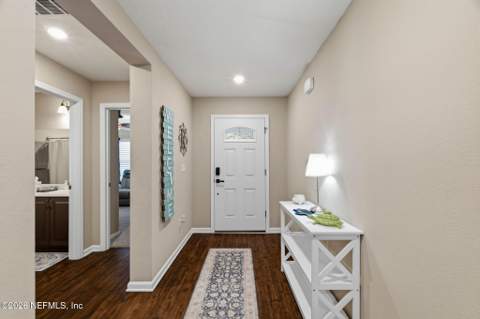 7650 Sunnydale Lane, Jacksonville FL - photo 9 of 79