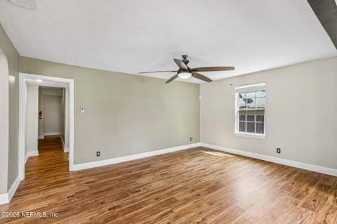 1075 Nelson Street, Jacksonville FL - photo 10 of 45