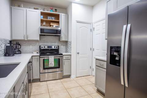 5948 Bartram Village Drive, Jacksonville FL - photo 6 of 26