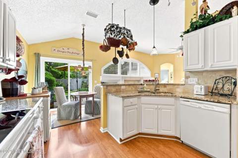 1623 Highland View Court, Fleming Island FL - photo 19 of 54