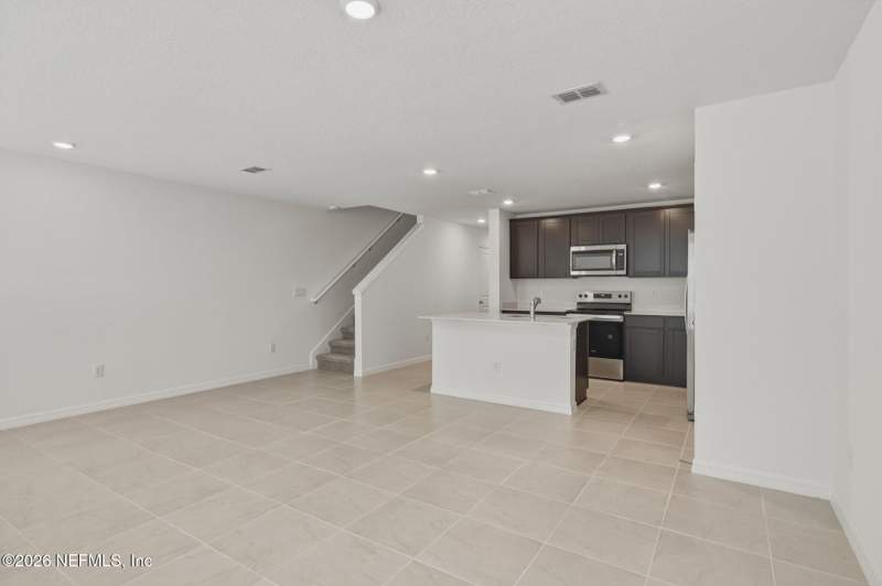 3 bedroom Townhouse at 10114 Whistling Pine Court, Normandy Pines Townhomes, Jacksonville — photo 4