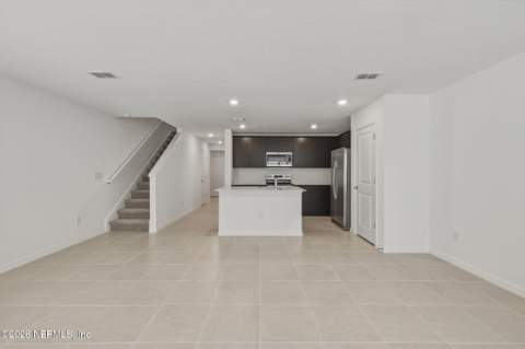 10114 Whistling Pine Court, Jacksonville FL - photo 11 of 29