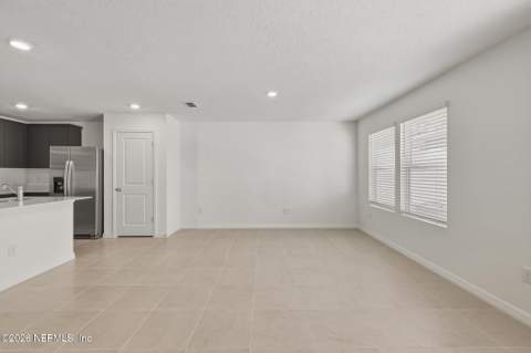 10114 Whistling Pine Court, Jacksonville FL - photo 12 of 29