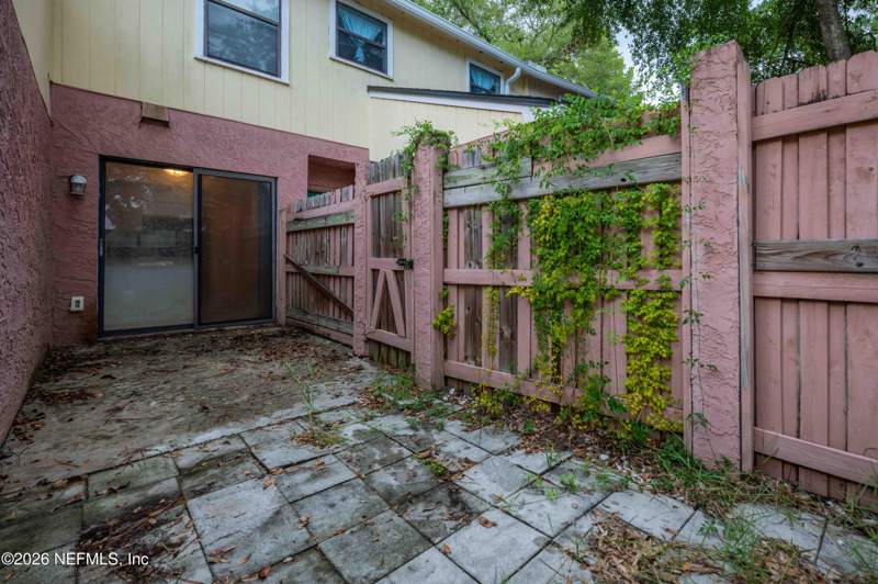 2 bedroom Condominium at 5568 La Moya Avenue #5, Shady Grove, Jacksonville — photo 3