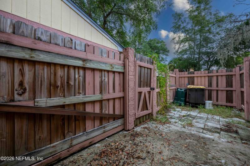 2 bedroom Condominium at 5568 La Moya Avenue #5, Shady Grove, Jacksonville — photo 4