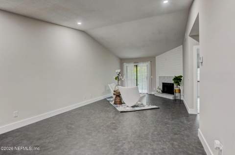 8300 Plaza Gate Lane #1071, Jacksonville FL - photo 9 of 27