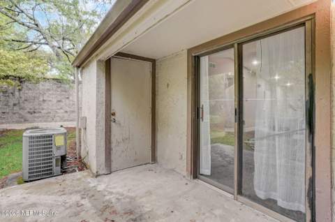 8300 Plaza Gate Lane #1071, Jacksonville FL - photo 20 of 27