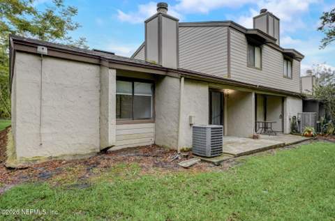 8300 Plaza Gate Lane #1071, Jacksonville FL - photo 23 of 27