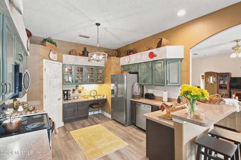 10322 Hamlet Glen Drive, Jacksonville FL - photo 17 of 41