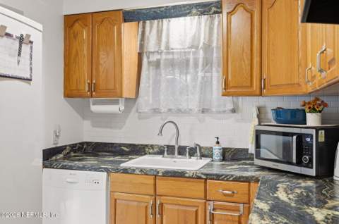 6229 Ogden Road, Jacksonville FL - photo 19 of 45