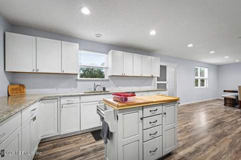 11351 W Court Boulevard, Jacksonville FL - photo 12 of 35