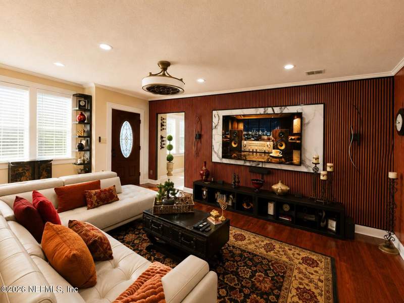 3 bedroom Single Family Residence at 7164 W Lucky Drive, Tallulah Park, Jacksonville — photo 2