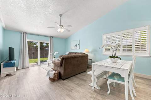 696 Aquatic Drive, Atlantic Beach FL - photo 20 of 49