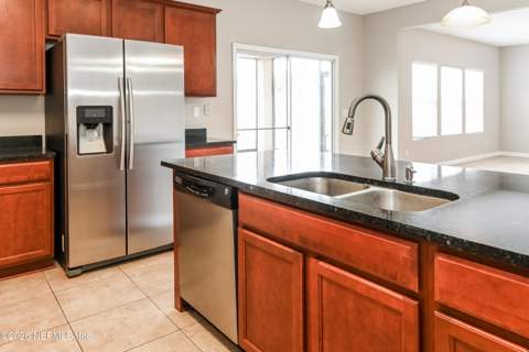 16300 Tisons Bluff Road, Jacksonville FL - photo 7 of 15